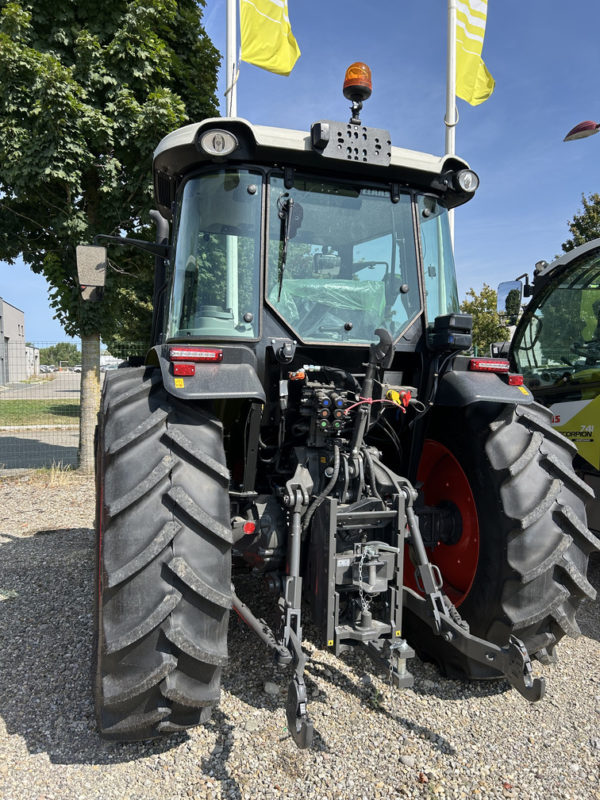 tracteur axos 230 claas jf agri à schlierbach